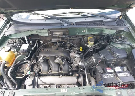 2003 Ford Escape Xlt z USA, uszkodzony, nr VIN 1FMYU031X3KA31076